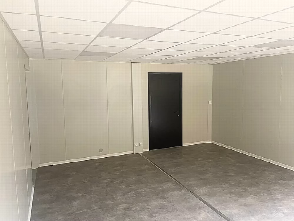 Réfectoire, sanitaire PMR et vestiaire modulaires dans l'Oise — vue 3