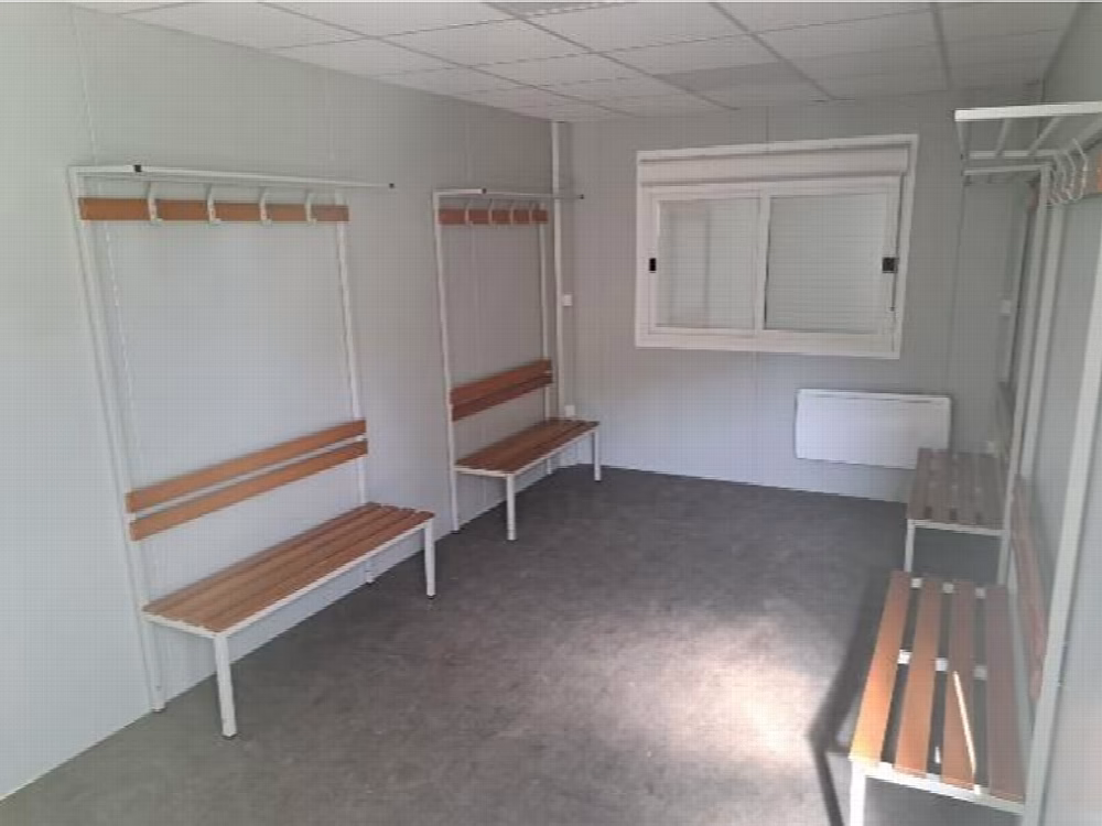 Vestiaires sportifs scolaires — Moussy-le-Neuf