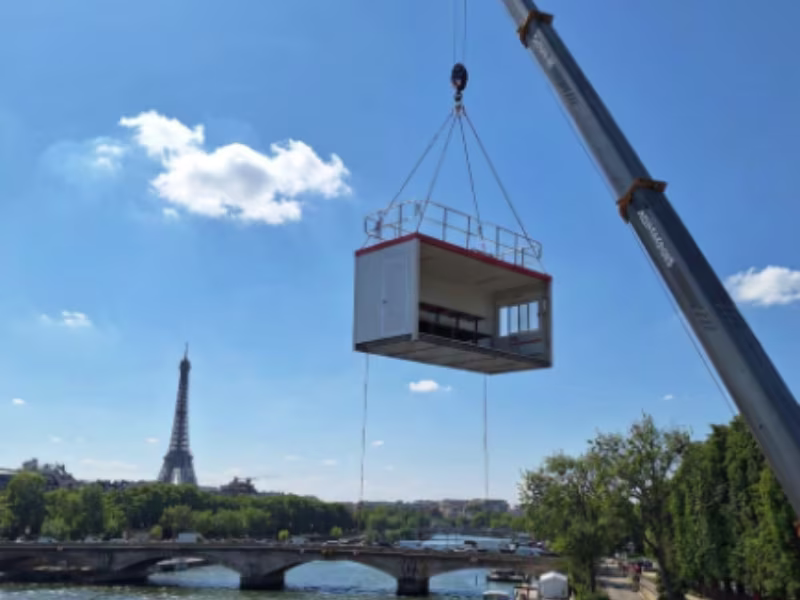 Installation modulaire, levage par camion-grue