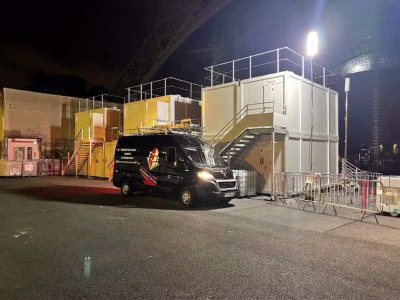 Raccordements et finitions de module modulaire