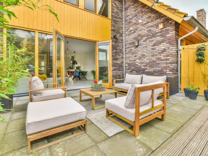 Terrasse et vitrage pour habitation résidentielle
