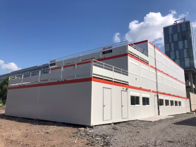 Base de vie modulaire sur un chantier de construction et génie civil
