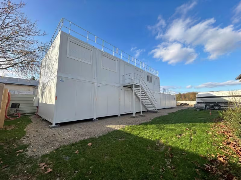 Vestiaire et réfectoire juxtaposés sur un chantier