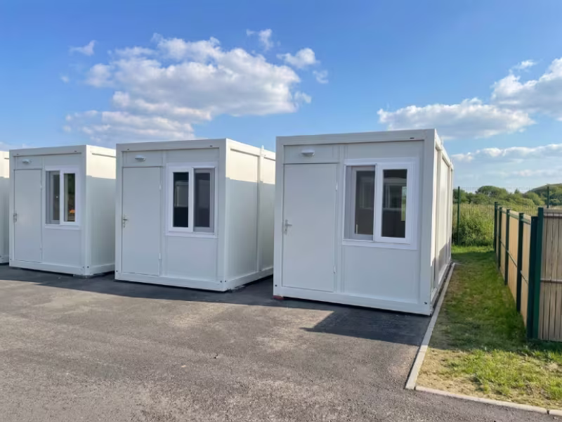 Déploiement rapide d'un bâtiment modulaire temporaire