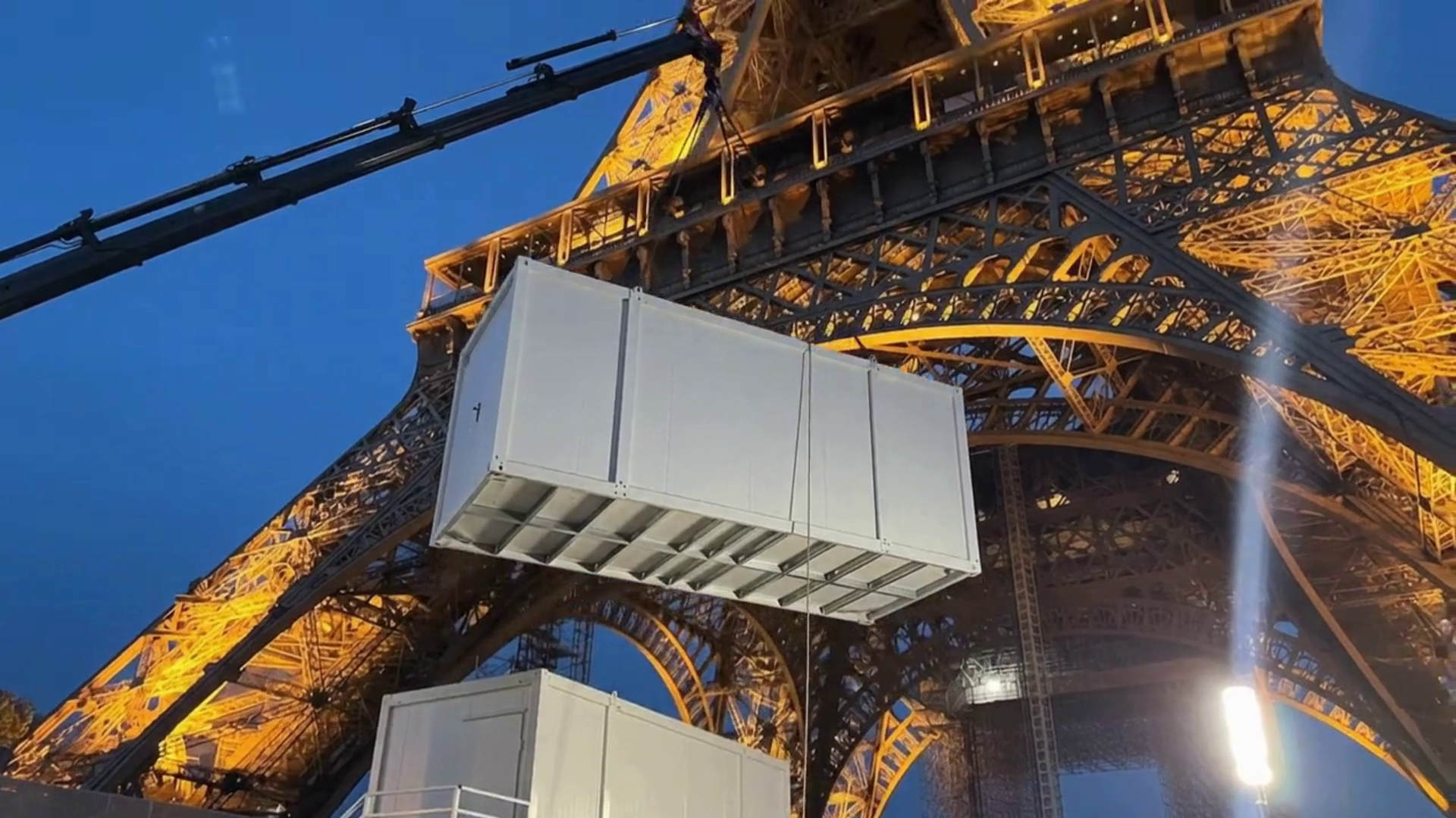 Chantier de construction modulaire — bungalows préfabriqués et containers aménagés sur mesure, Module Concept France et Afrique